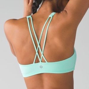 Lululemon Free to Be Bra